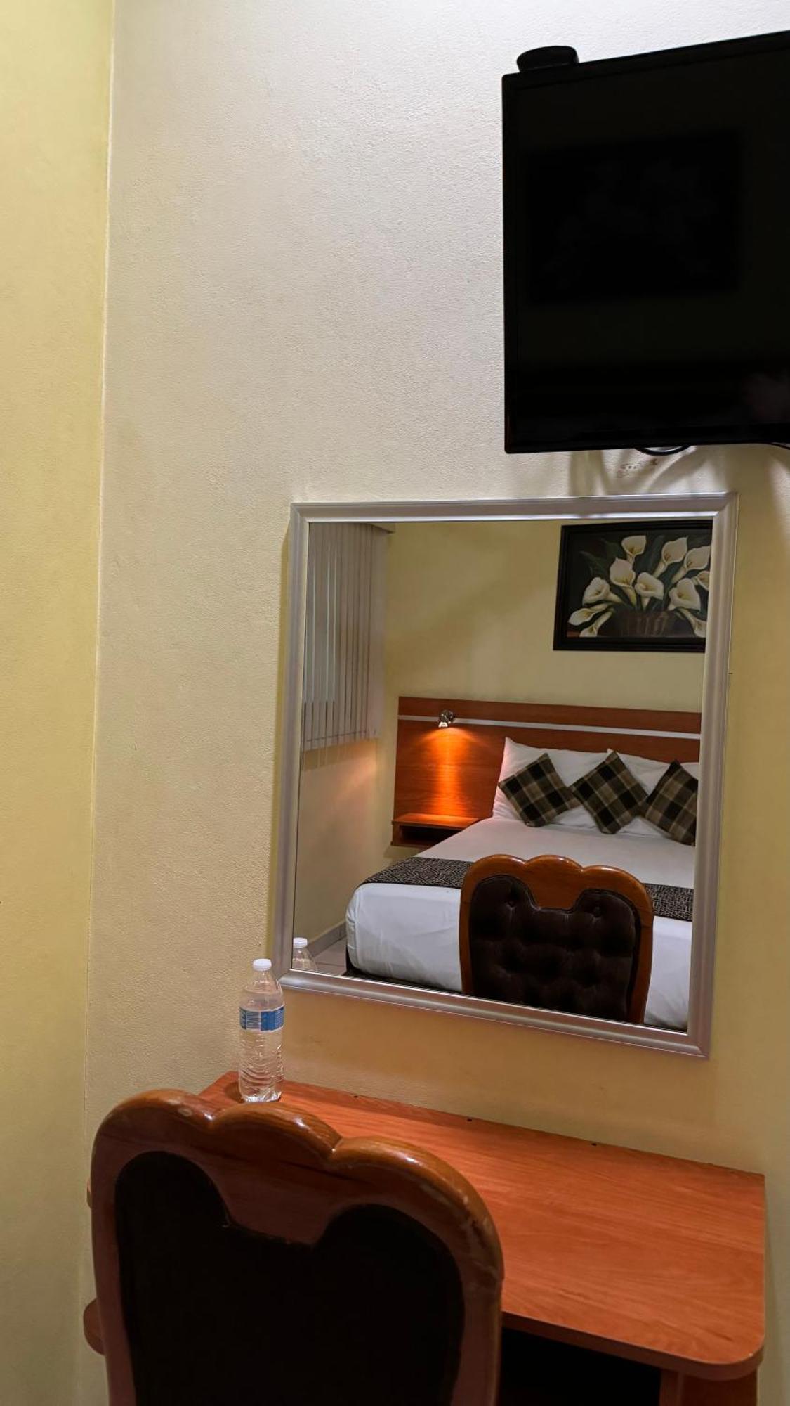 Hotel Ana Isabel Zamora de Hidalgo Buitenkant foto